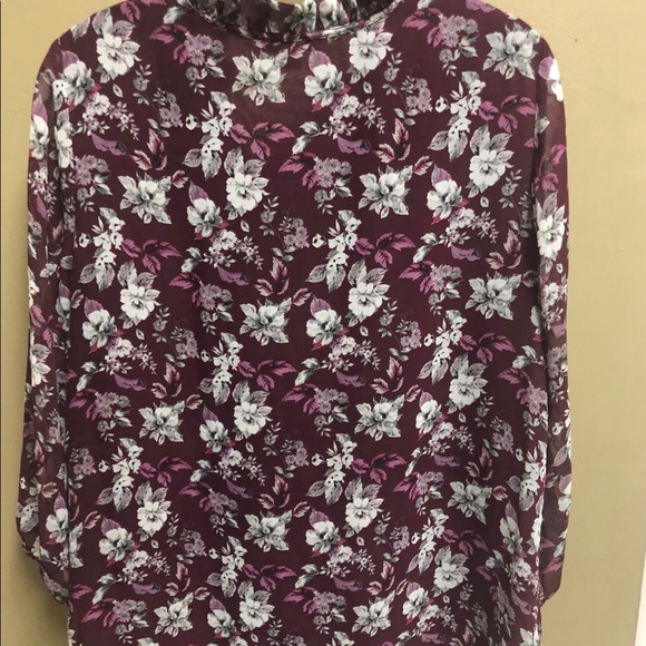 Skies are Blue, ladies blouse. - Picture 4 of 4